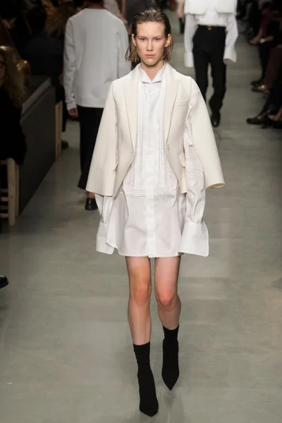 Look 69